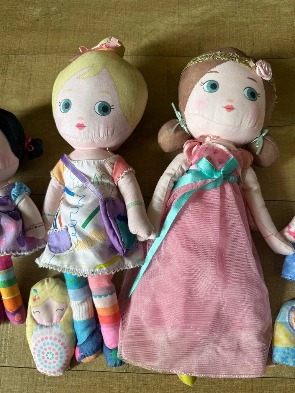 Set Of 5 Mooshka Tot Dolls Princess Alice In Wonderland Plus 3 Finger Puppets